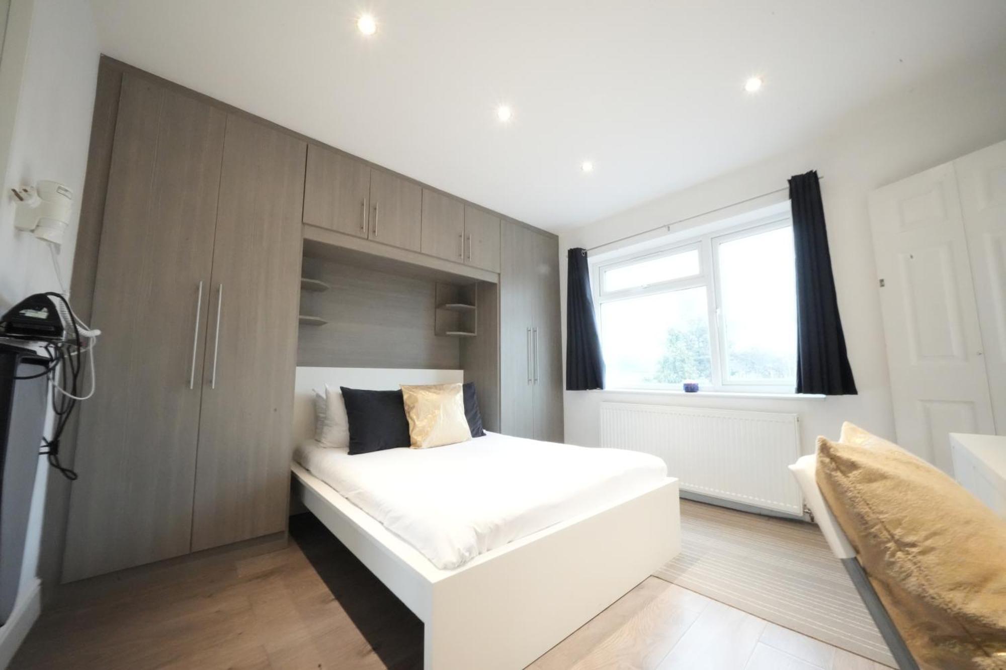 Grand Airport Ensuites Harmondsworth Exterior foto