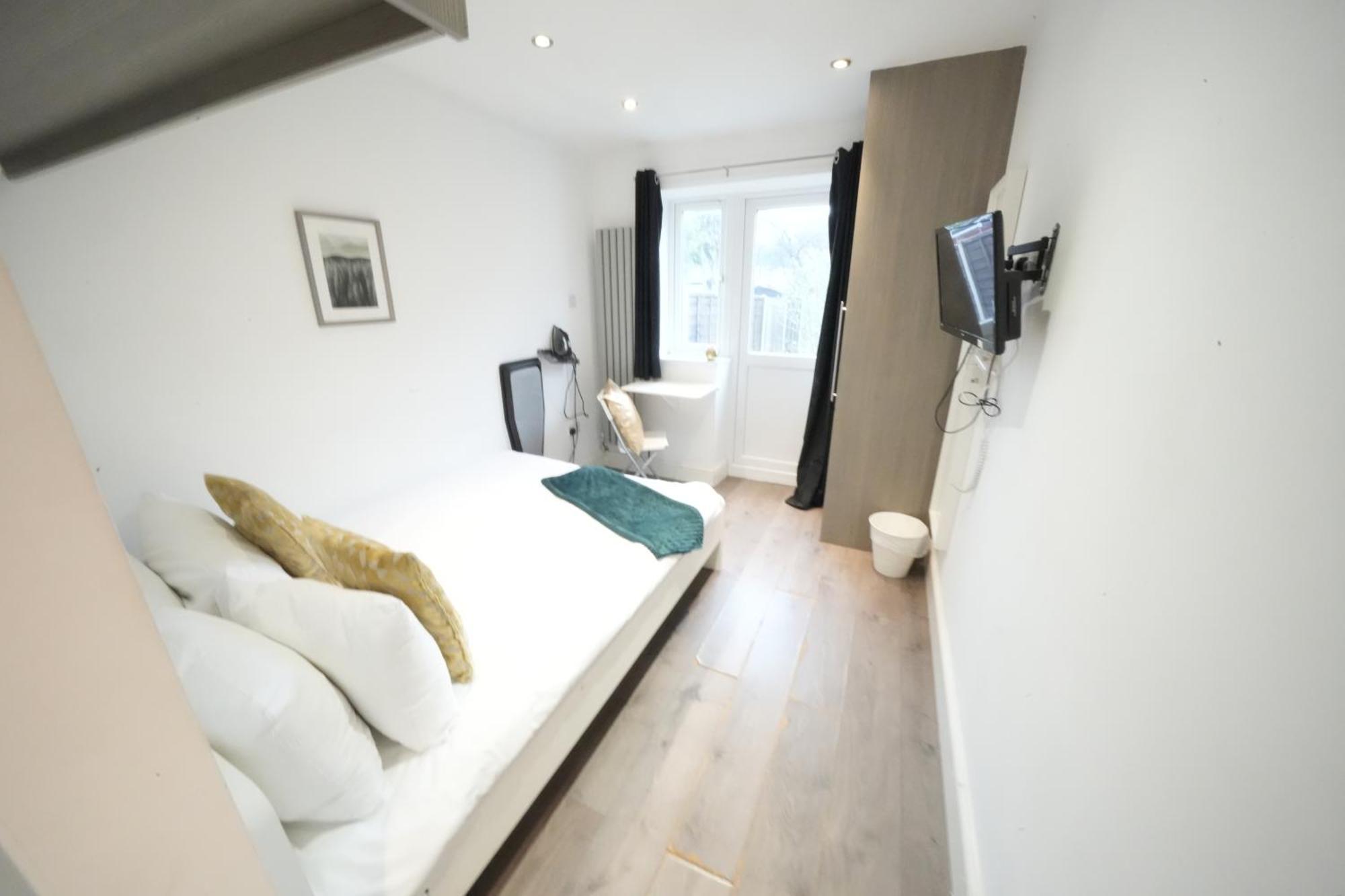 Grand Airport Ensuites Harmondsworth Exterior foto